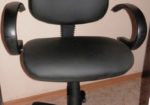ремонт офисных стульев -перетяжка кожзамом